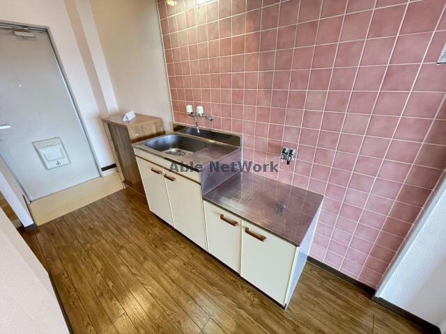 物件内観写真9　(※別部屋写真参照)