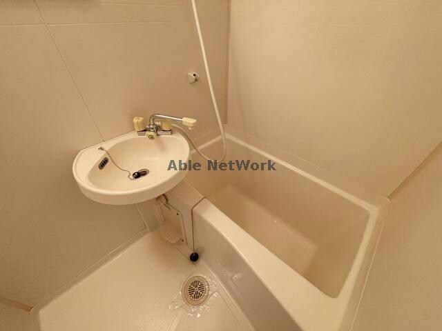 物件内観写真11　(※別部屋写真参照)