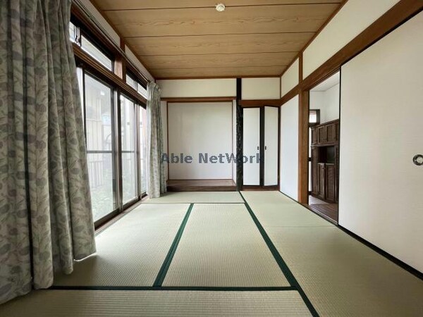 居室(一階和室)