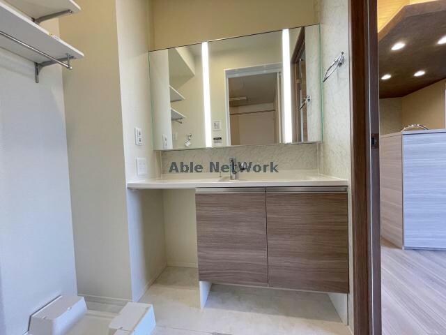 物件内観写真15　(洗面所)