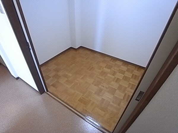収納(参照写真)