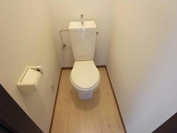 トイレ(参照写真)