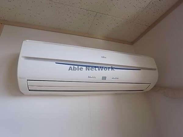 空調設備(参照写真)