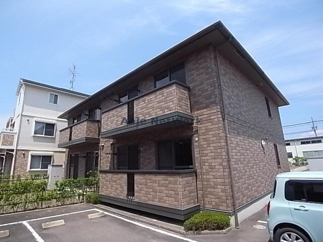 物件外観写真2　(B棟)