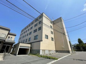 ピュアパレス花園外観写真