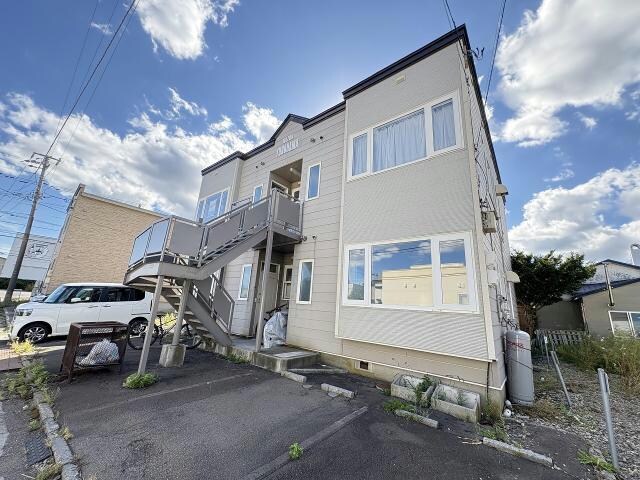 メゾン湯浜の物件外観写真