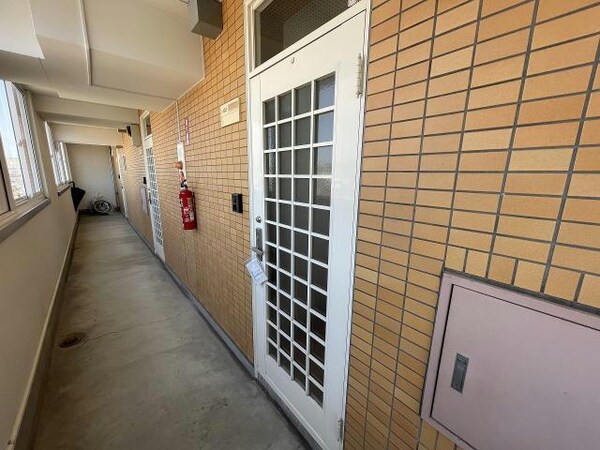 玄関回り