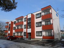 ヒルパイン湯川の外観写真