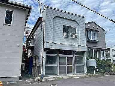 八幡町18番戸建