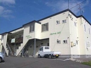 プラドール大川外観写真