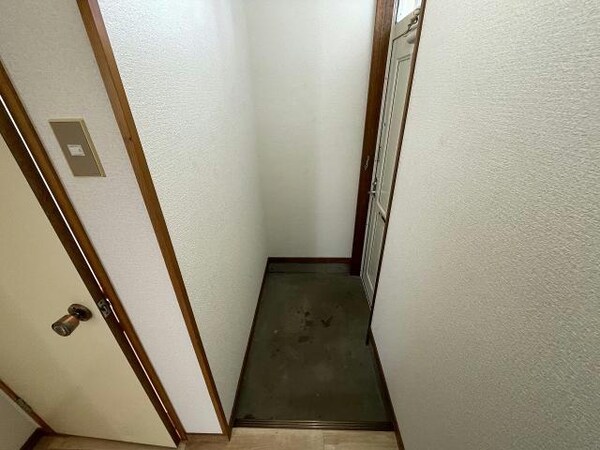 玄関回り