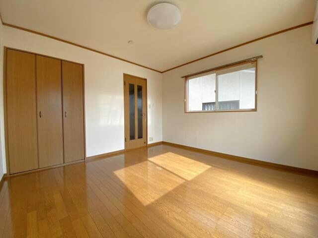 物件内観写真5　(※別部屋参照)