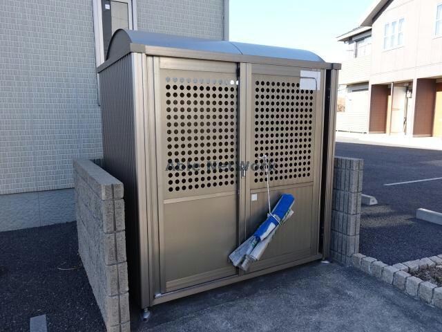 物件外観写真10　(ゴミステーション)