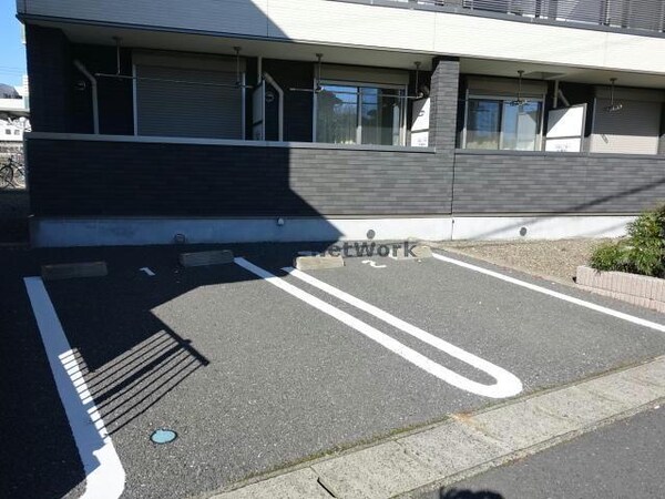 駐車場(ダブルライン)