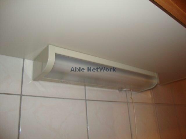 物件内観写真19　(キッチン照明)