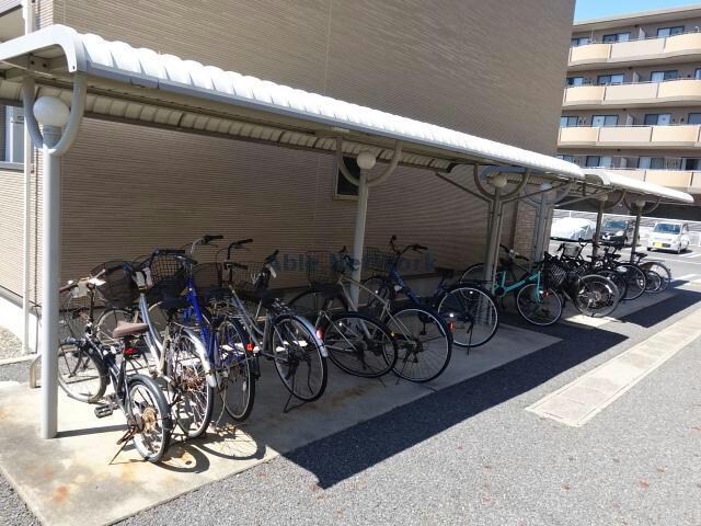 サニースクエアⅠの駐輪場