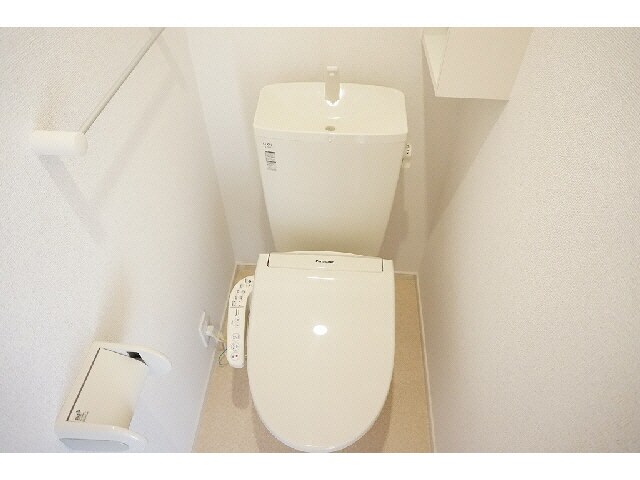 物件内観写真24　(温水洗浄便座)