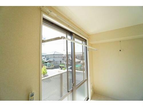 物件内観写真17　(室内物干し)