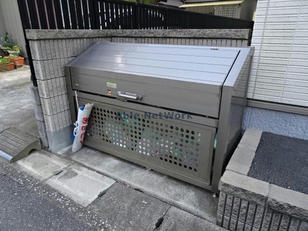 建物設備(ゴミステーション)