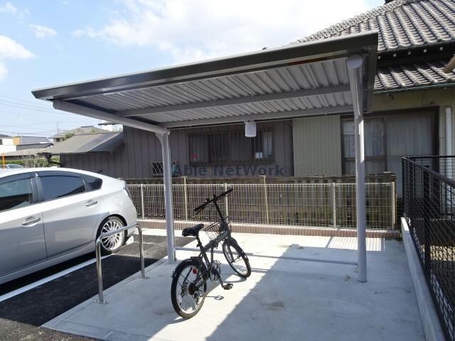 物件外観写真13　(駐輪場)