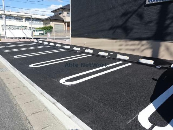 駐車場(敷地内駐車場・ダブルライン)