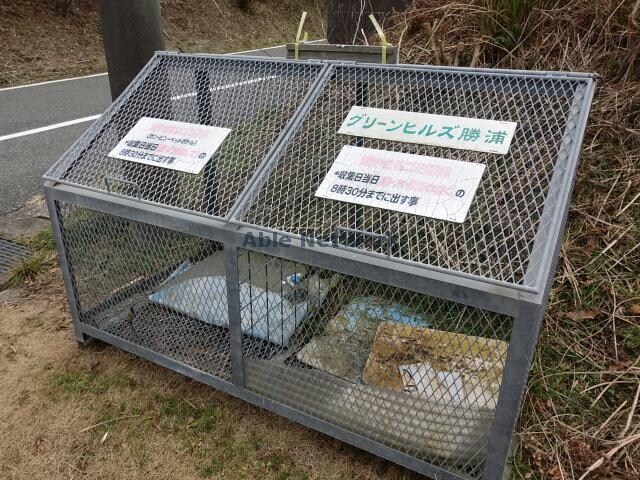 グリーンヒルズ勝浦の建物設備