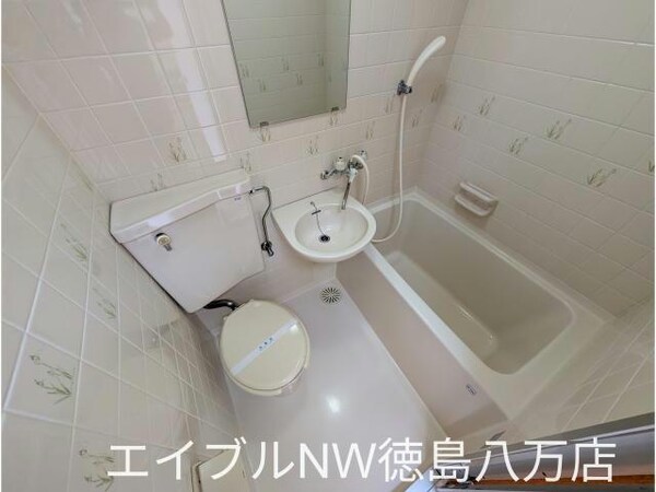 バス／シャワールーム等