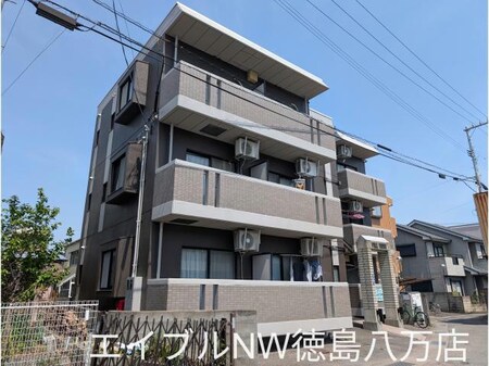 フルハウス外観写真