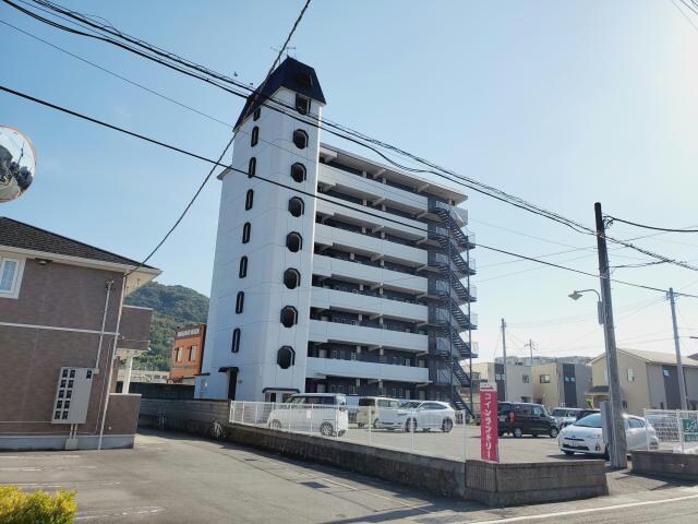 物件外観写真1　(塗装完了後)