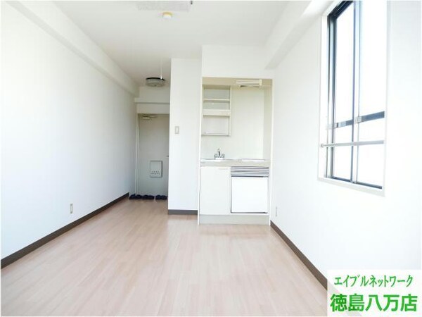 リビングダイニング