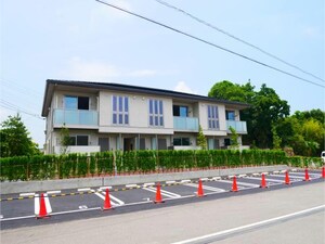 シャーメゾン西須賀外観写真