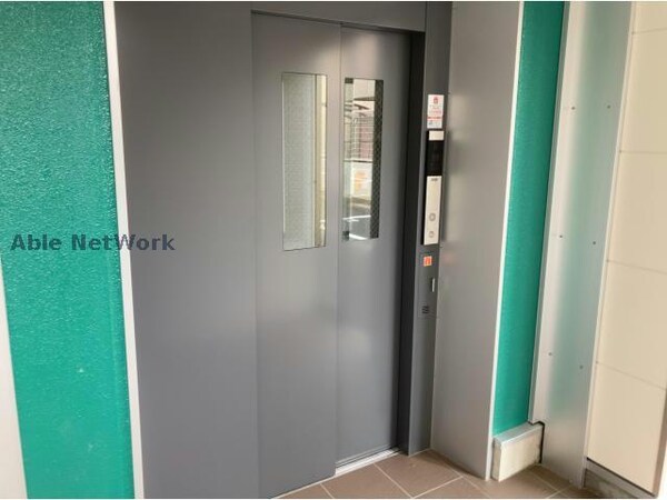建物設備(エレベーター)
