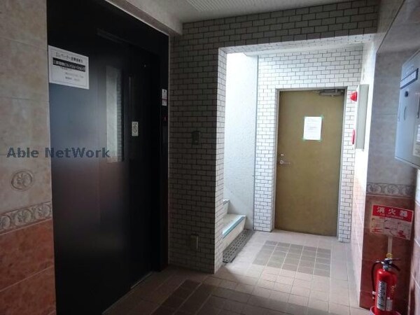 建物設備(エレベーター)