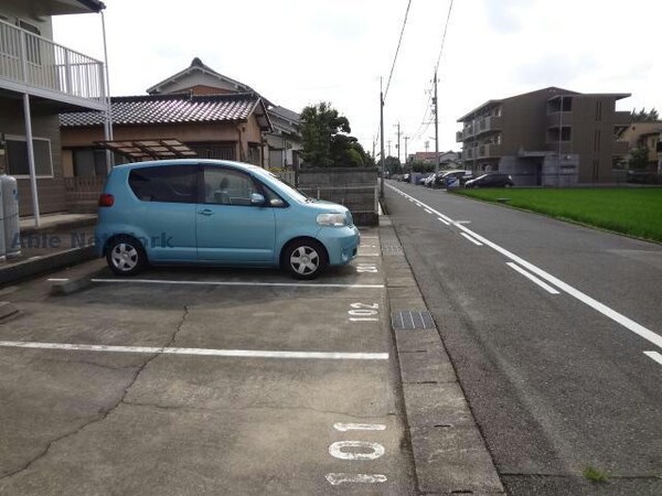 駐車場(駐車場)