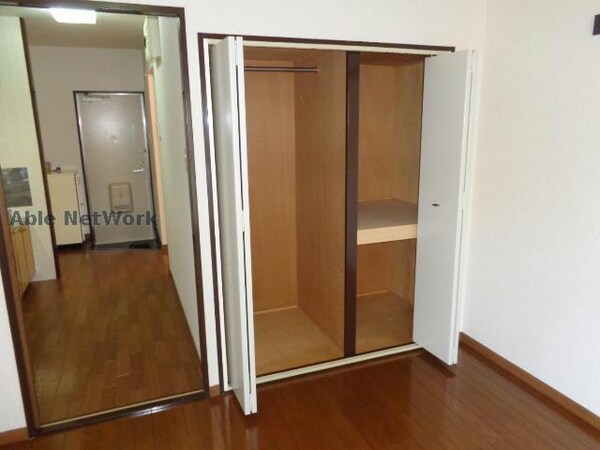 収納(同型モデル)