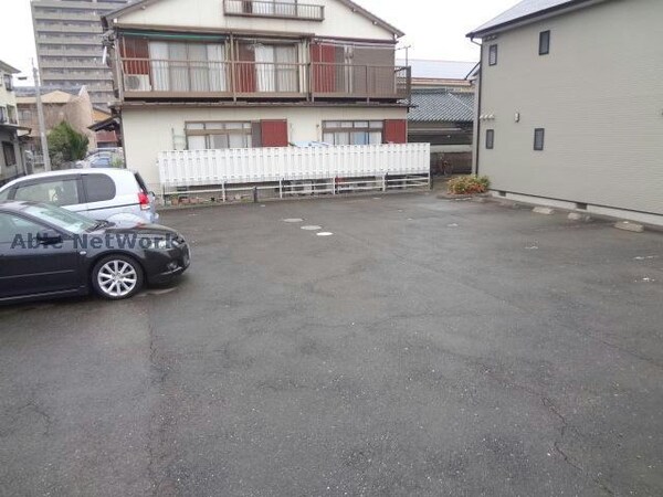 駐車場(駐車場)