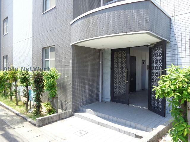 物件外観写真4　(エントランス)