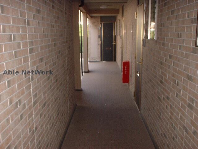 物件外観写真6　(共用部廊下)