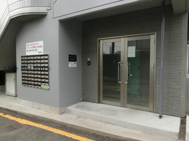物件外観写真4　(エントランス)