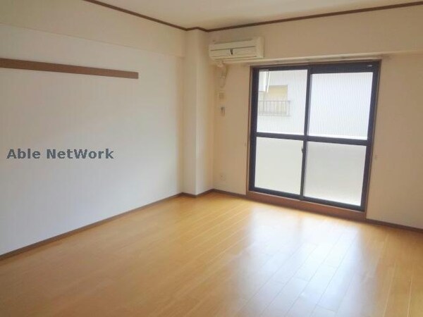 居室(同型モデル)