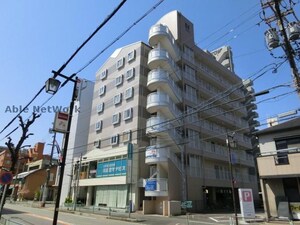 カーナビル外観写真