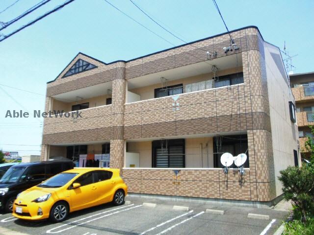 物件外観写真2　(駐車場)