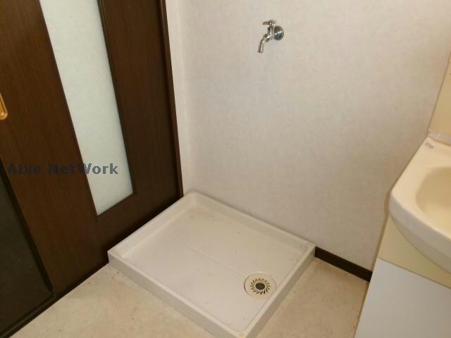 物件内観写真16　(洗濯機置き場)