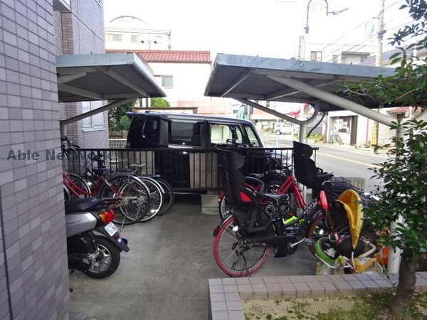 駐輪場(駐輪場)