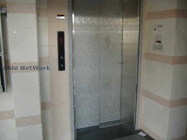 建物設備(エレベーター)