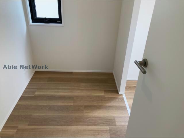 物件内観写真13　(サービスルーム1.7帖)