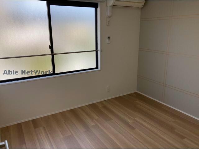 物件内観写真17　(洋室4.9帖)