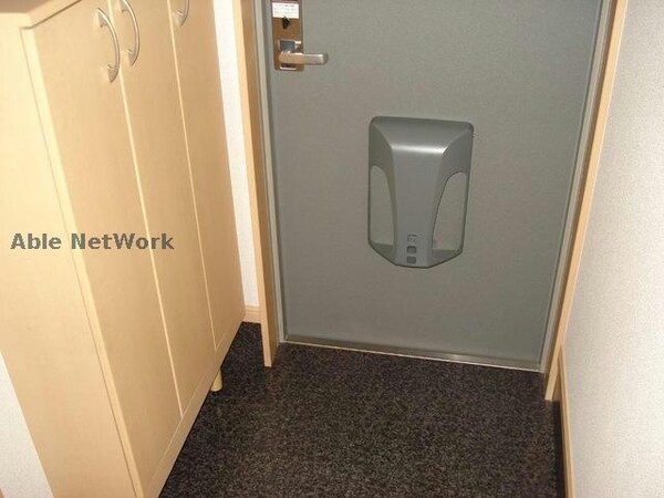 玄関回り(同型モデル)