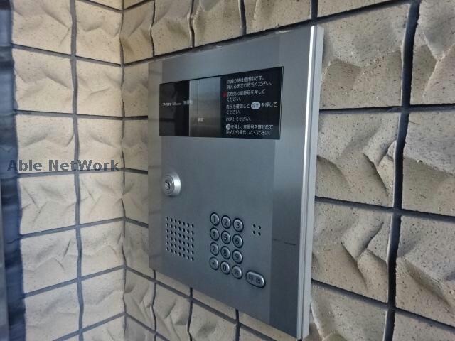 物件外観写真3　(オートロック)