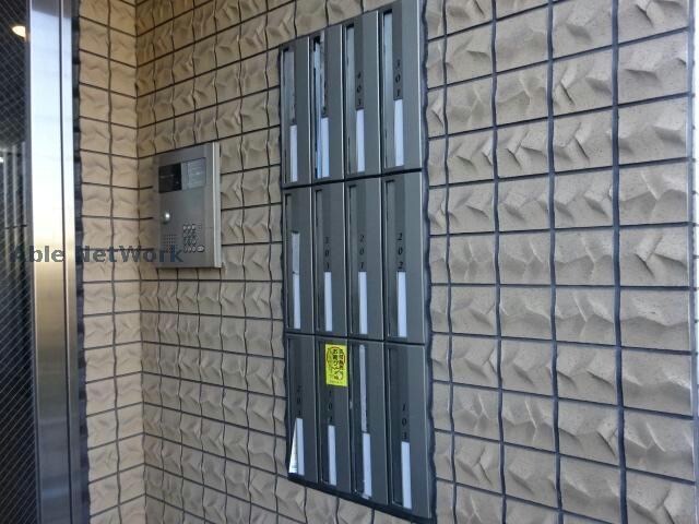 物件外観写真4　(郵便ポスト)